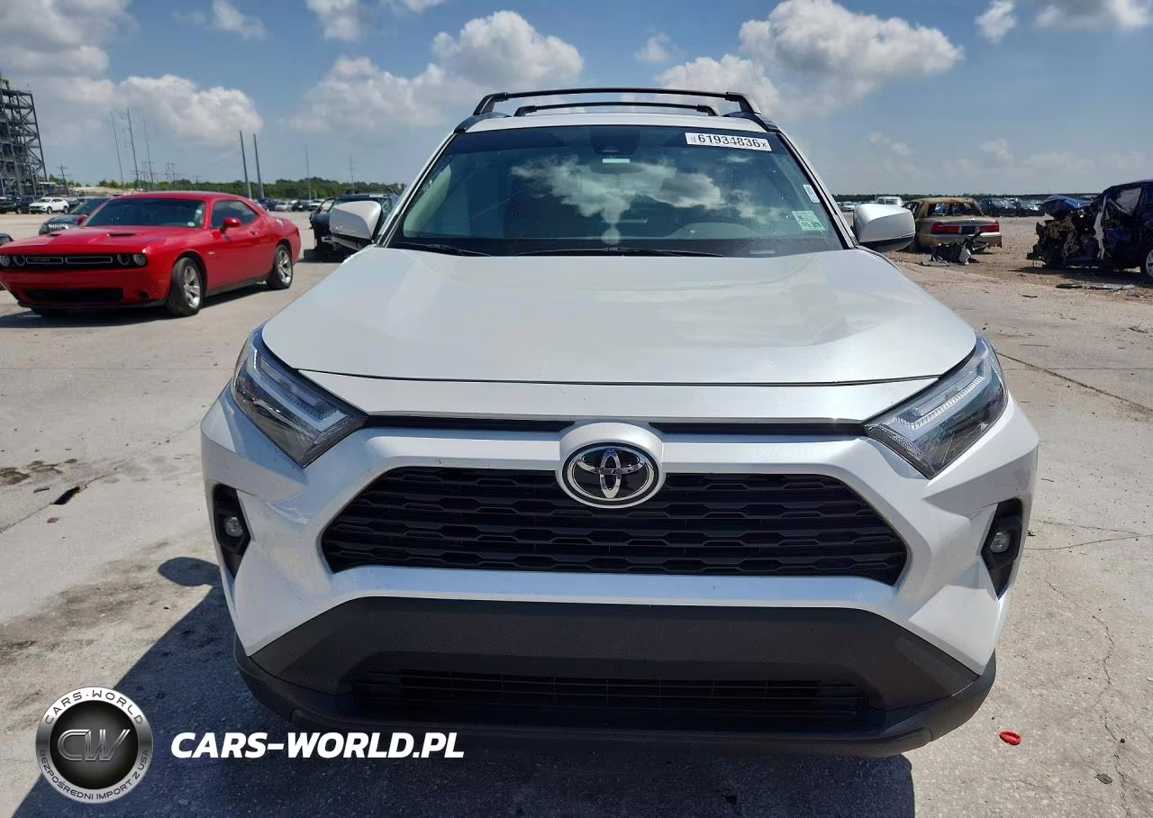 2025 Toyota Rav4 Xle Premium VIN:2T3C1RFV3SW394593 - 5