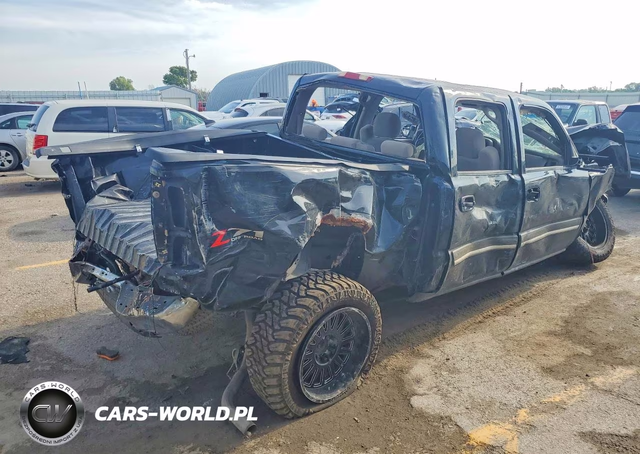 2004 Chevrolet Silverado K1500 VIN:2GCEK13TX41327785 - 3