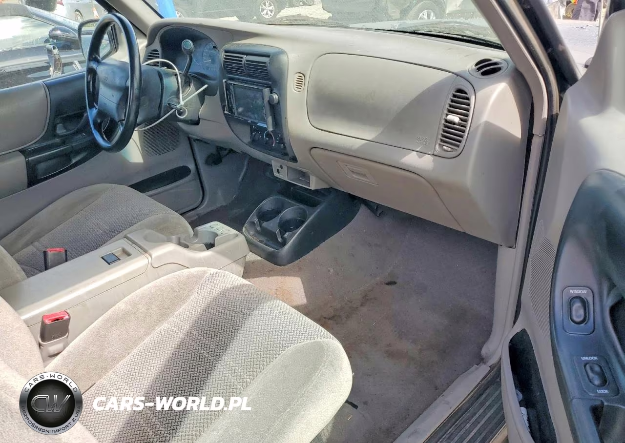 2000 Ford Ranger Super Cab VIN:1FTYR14V8YPB61087 - 8