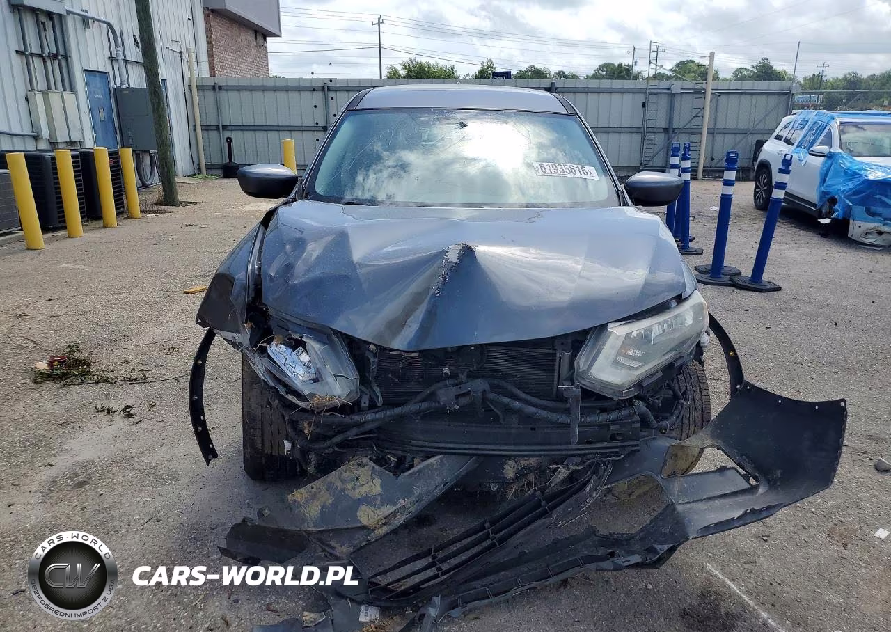 2018 Nissan Rogue S VIN:5N1AT2MV7JC829012 - 5