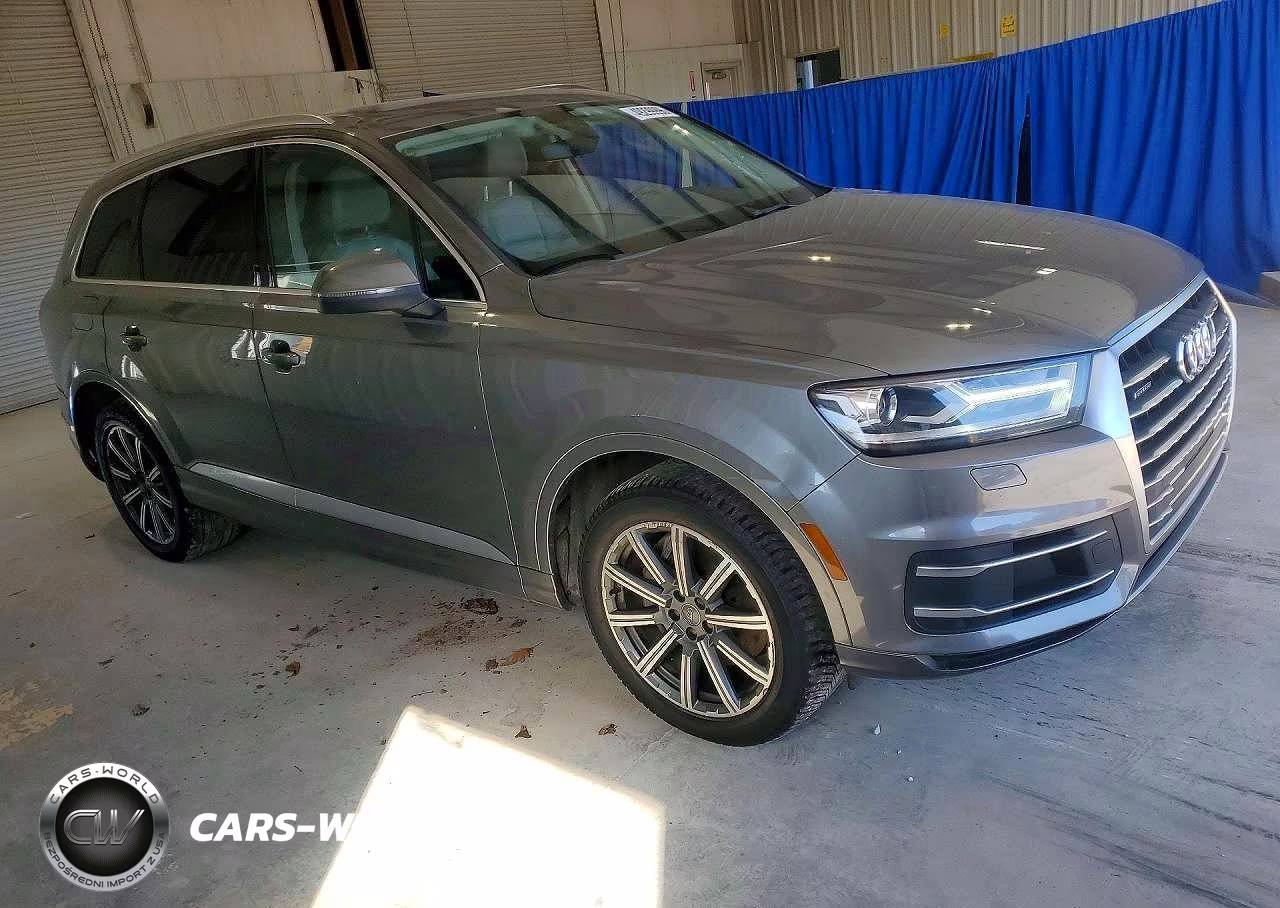2017 Audi Q7 Premium Plus VIN:WA1LHAF78HD036162 - 4