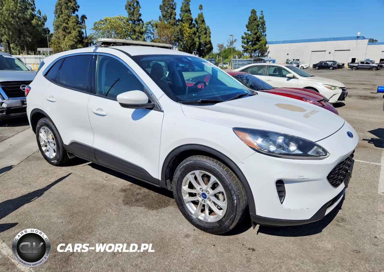 2021 Ford Escape Se VIN:1FMCU0G65MUA42699 - 4
