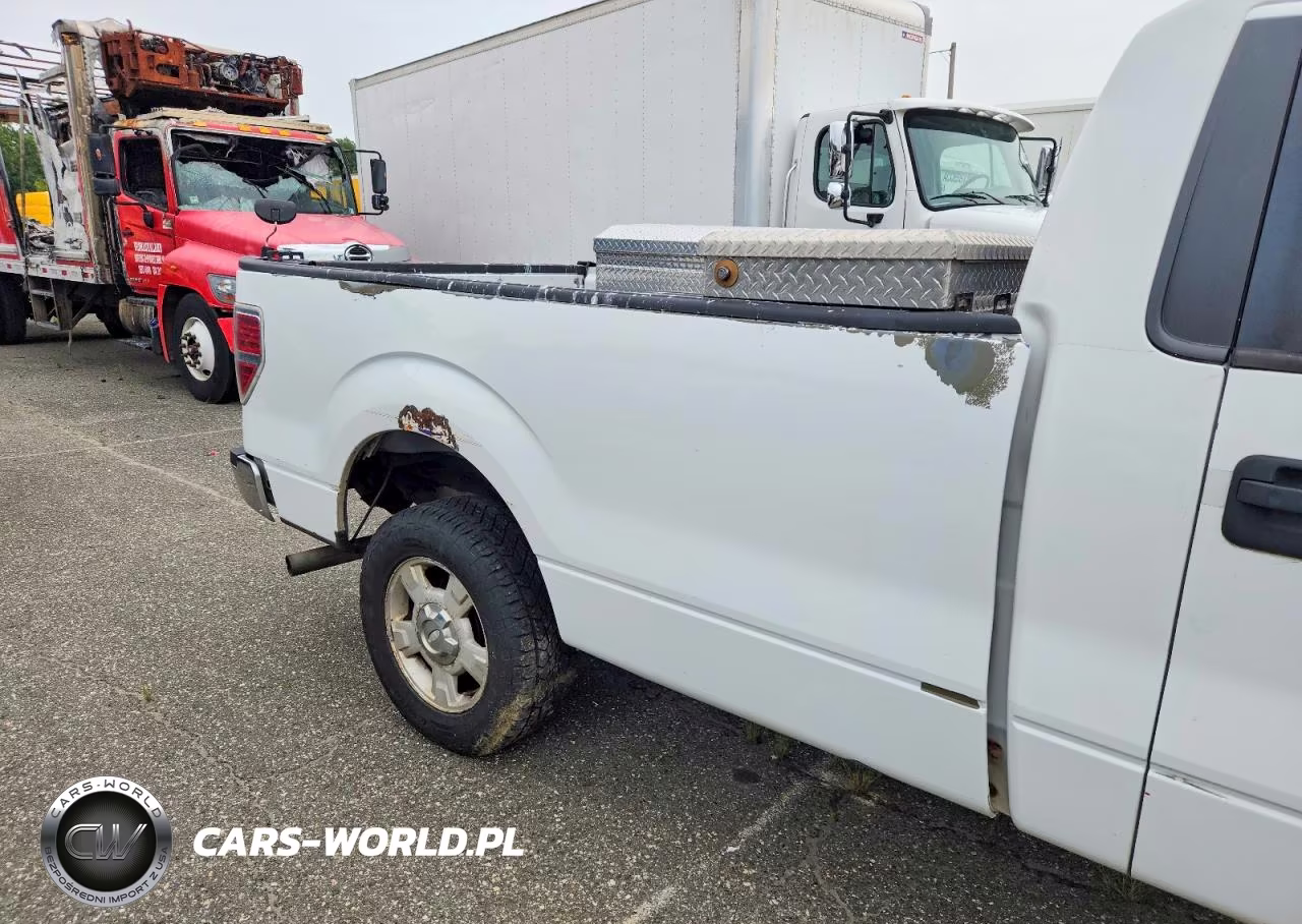 2011 Ford F150 VIN:1FTNF1CF8BKD84367 - 10