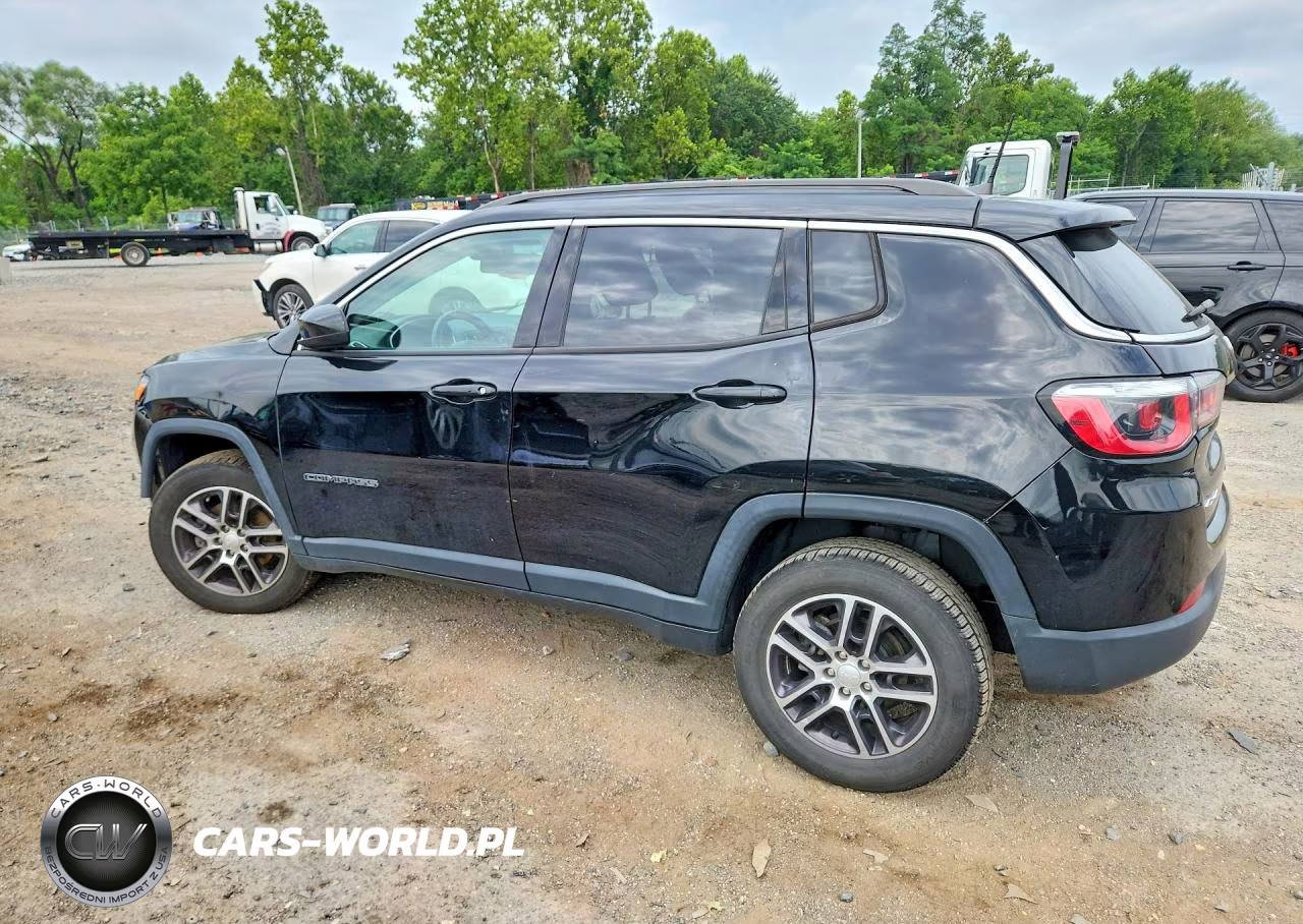 2019 Jeep Compass Latitude VIN:3C4NJDBB5KT653440 - 2