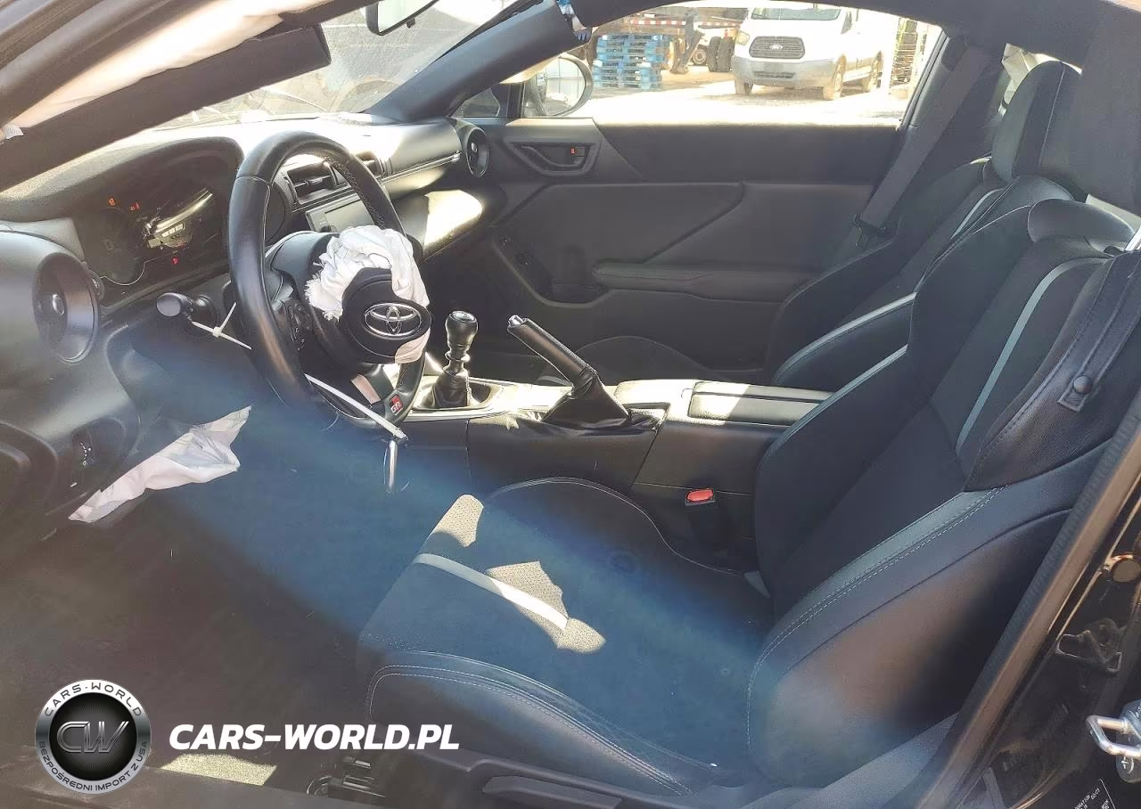 2023 Toyota Gr 86 Premium VIN:JF1ZNBE18P9757469 - 7