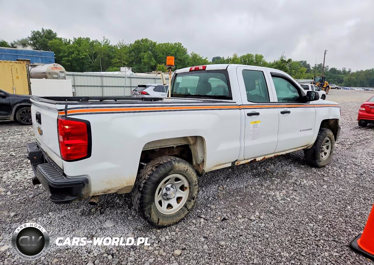 2017 Chevrolet Silverado K1500 VIN:1GCVKNEC6HZ359344 - 3