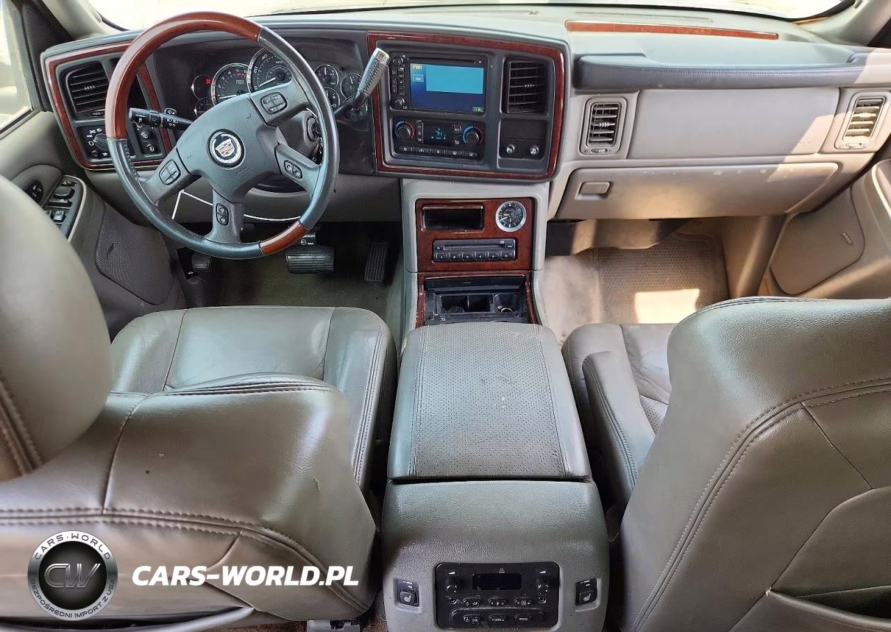2005 Cadillac Escalade Luxury VIN:1GYEK63N55R235226 - 8