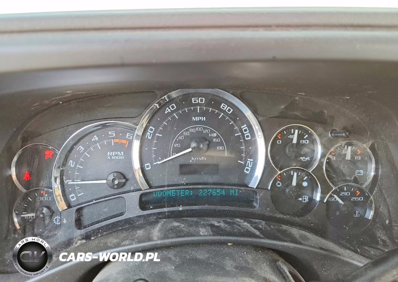 2005 Cadillac Escalade Luxury VIN:1GYEK63N55R235226 - 9