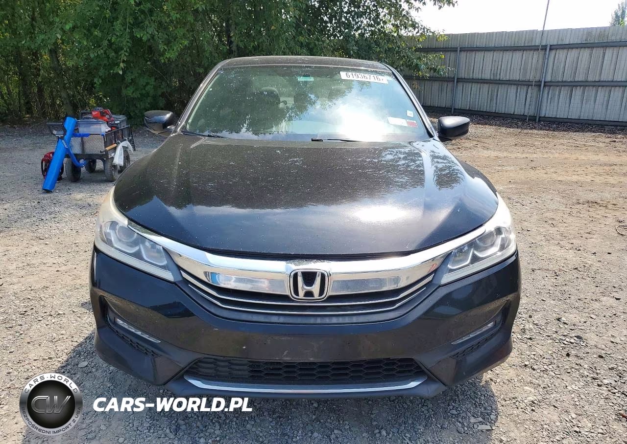 2017 Honda Accord Sport VIN:1HGCR2F54HA125494 - 5