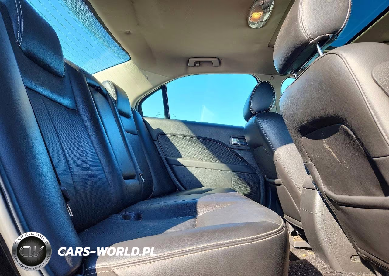 2007 Mercury Milan Premier VIN:3MEHM08167R660752 - 10