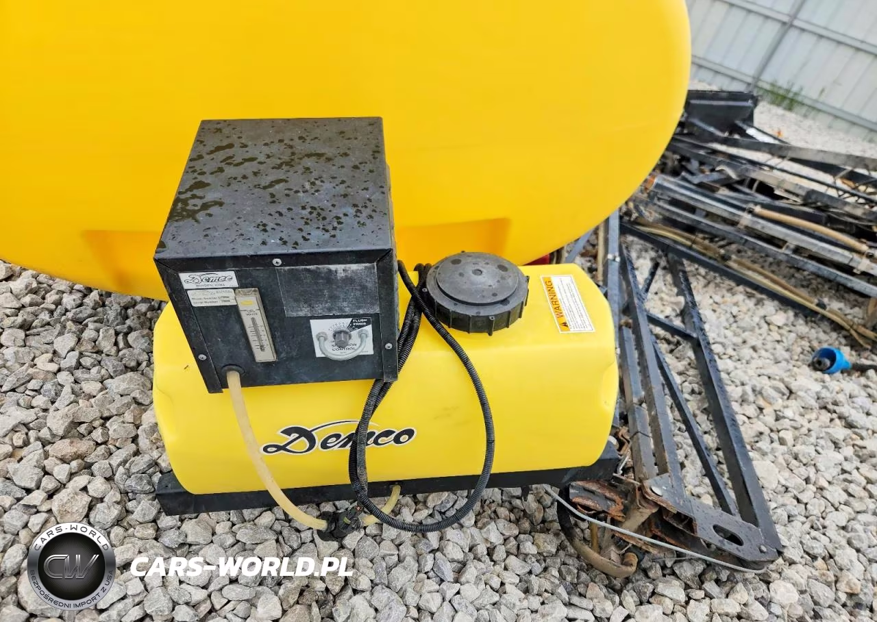 2005 Demco Turf Sprayer VIN:25009 - 10