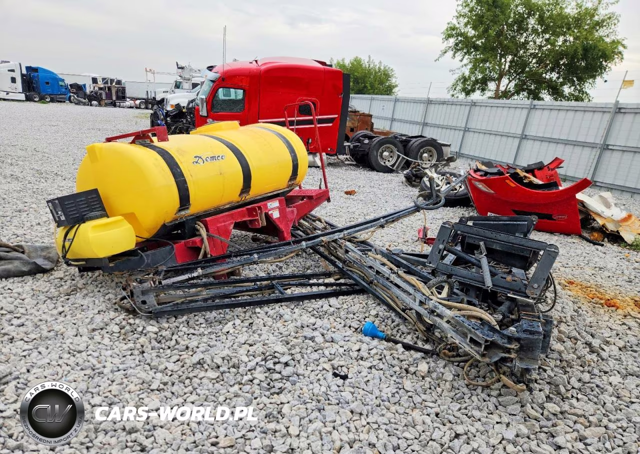 2005 Demco Turf Sprayer VIN:25009 - 3