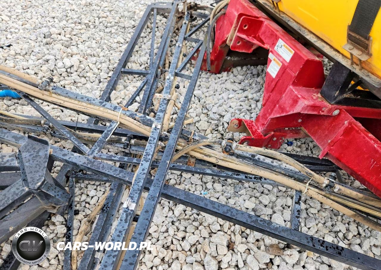2005 Demco Turf Sprayer VIN:25009 - 8