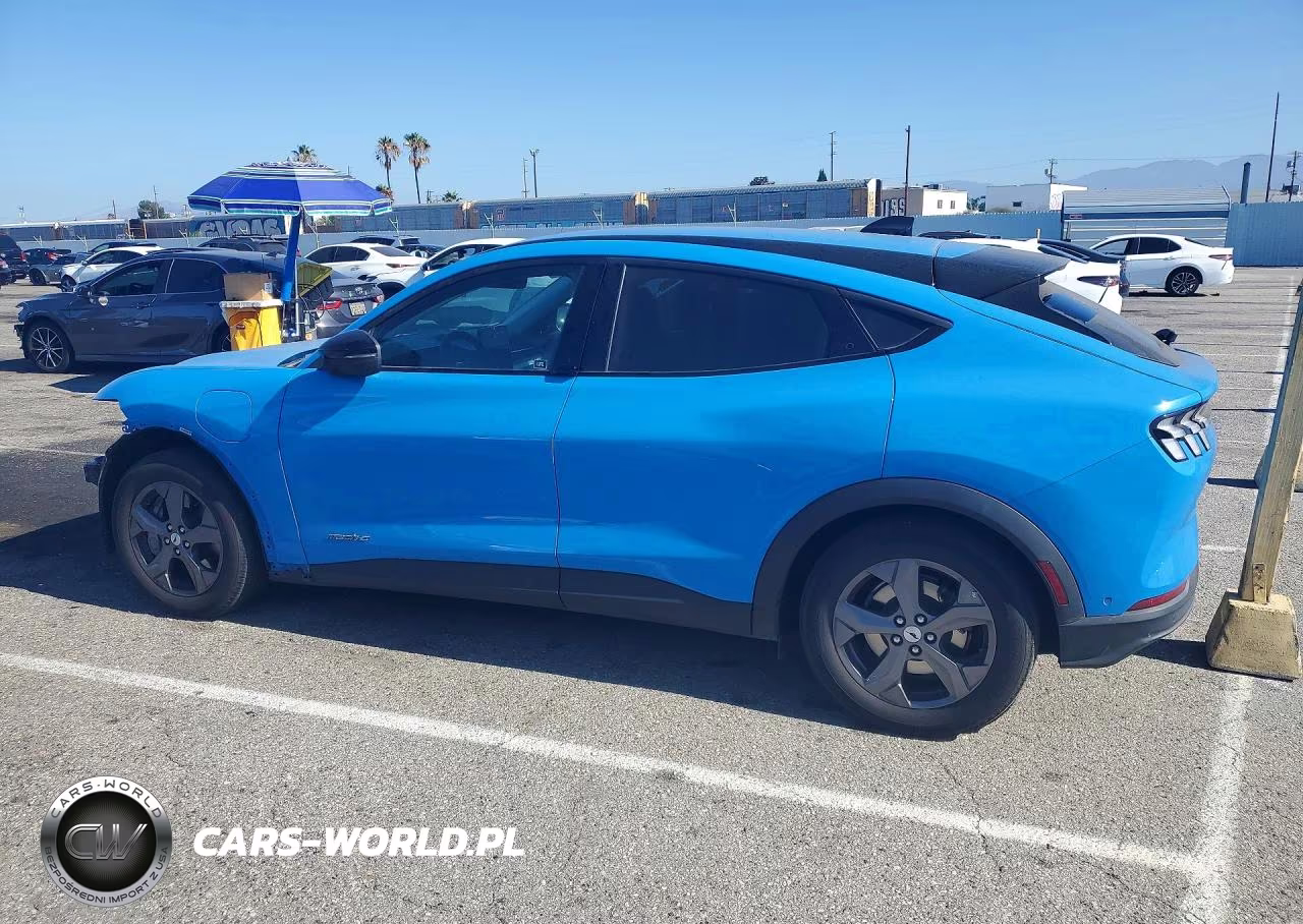 2023 Ford Mustang Mach-E Select VIN:3FMTK1R40PMA62682 - 2