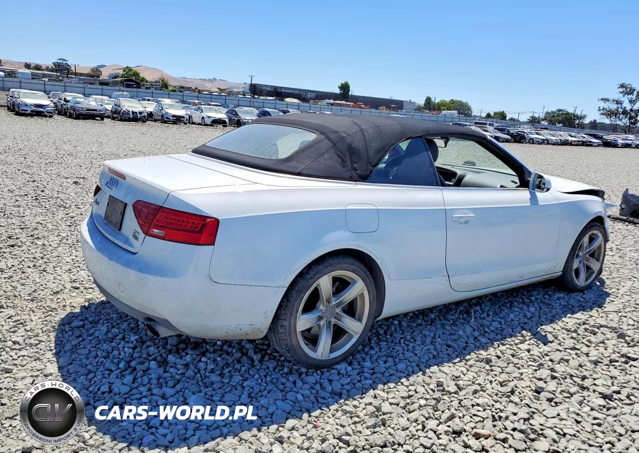 2015 Audi A5 Premium VIN:WAUCFAFH2FN012013 - 3