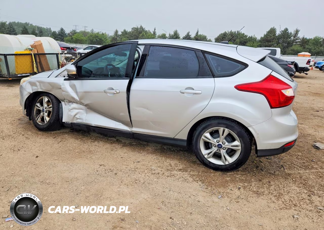 2014 Ford Focus Se VIN:1FADP3K28EL229440 - 2