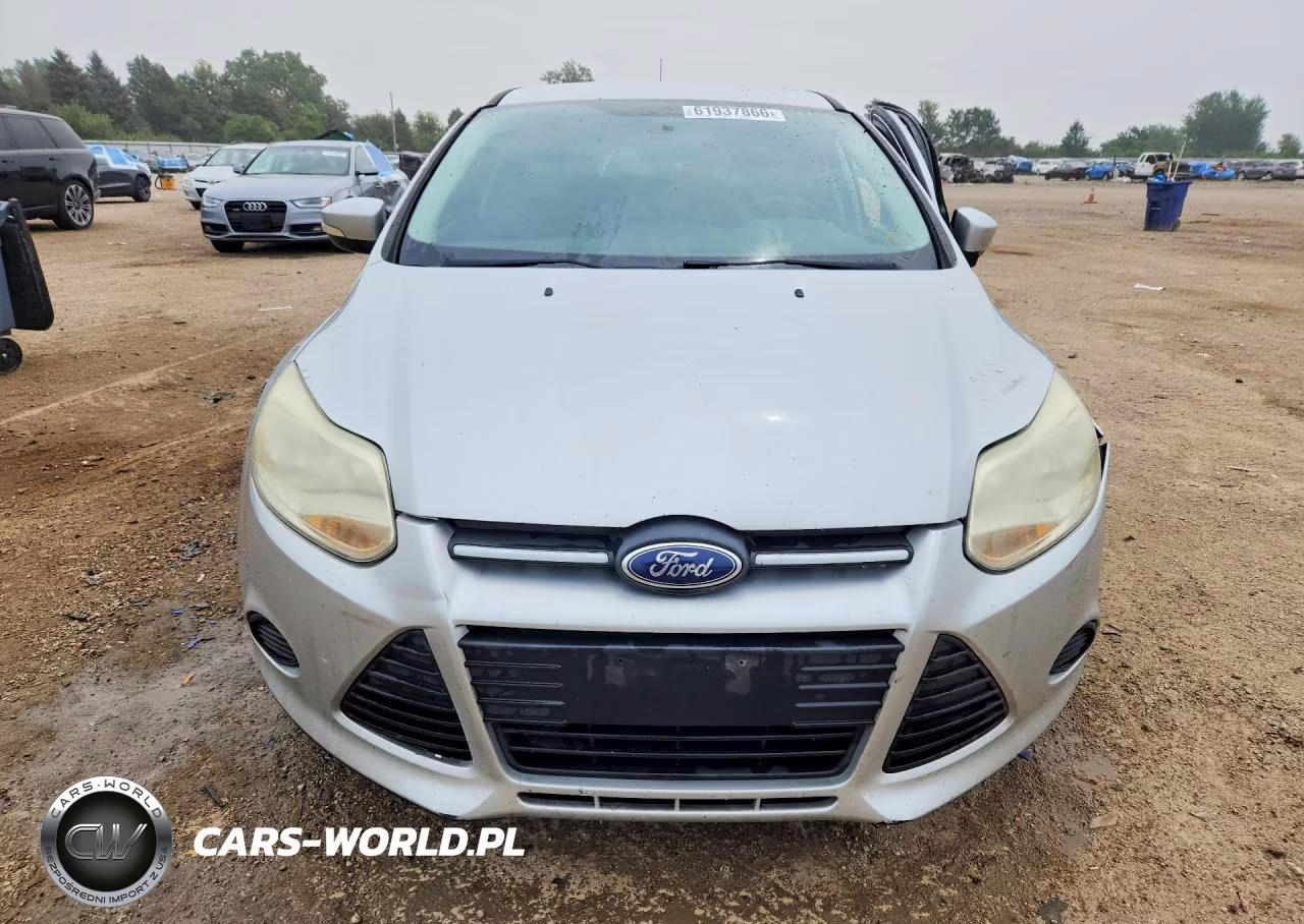 2014 Ford Focus Se VIN:1FADP3K28EL229440 - 5