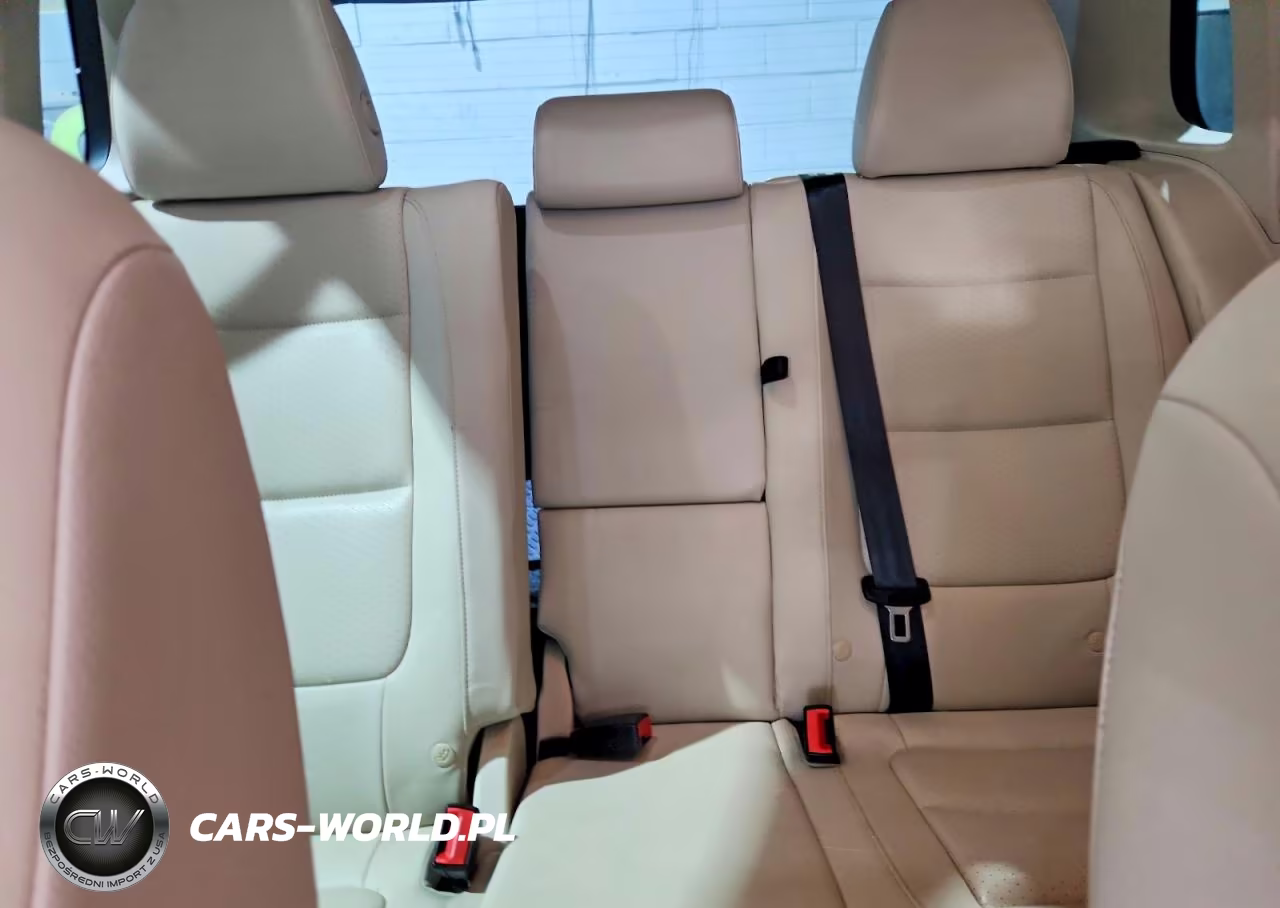 2017 Volkswagen Tiguan Wolfsburg VIN:WVGSV7AX0HK012479 - 10