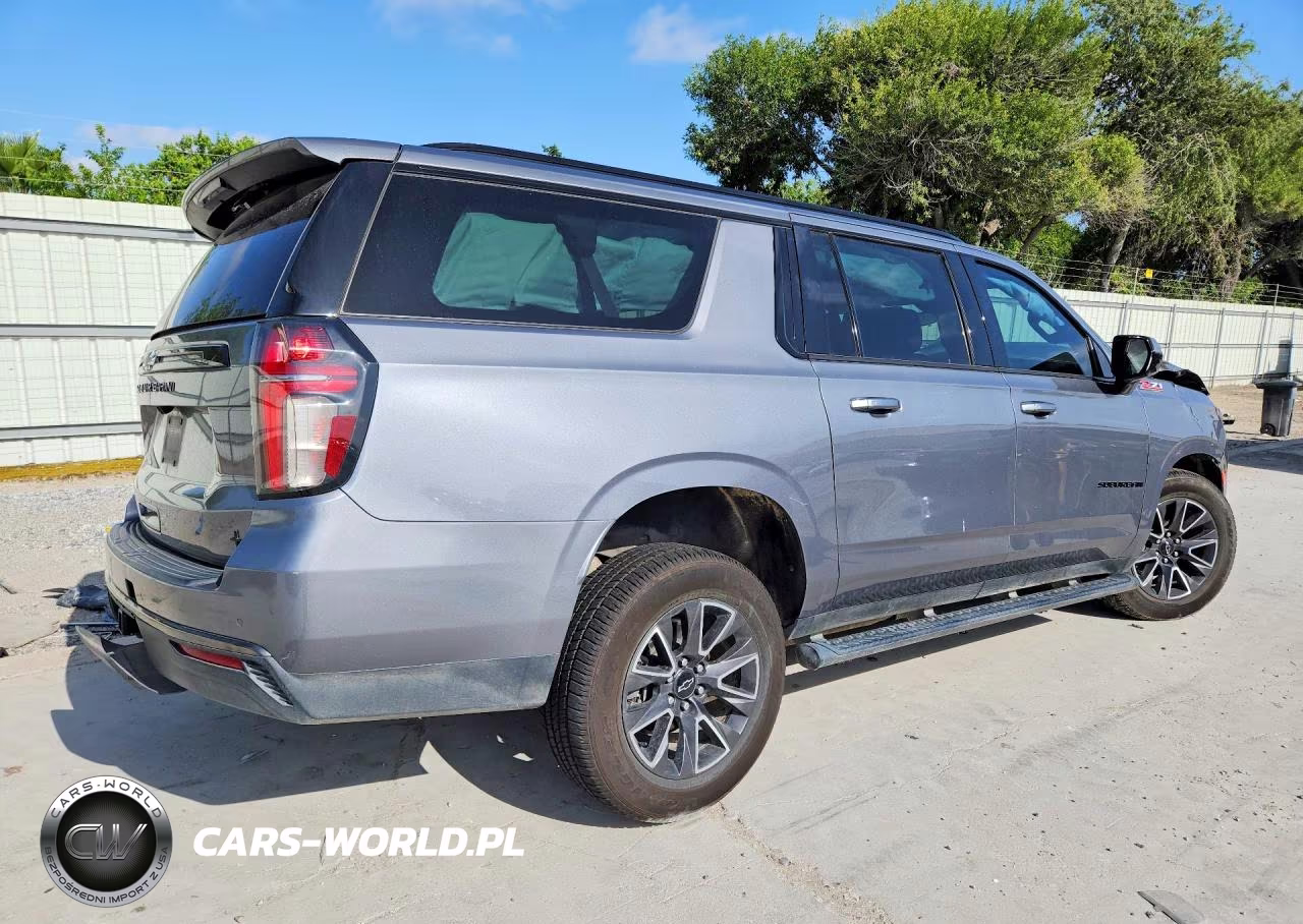 2021 Chevrolet Suburban K1500 Z71 VIN:1GNSKDKD3MR453161 - 3