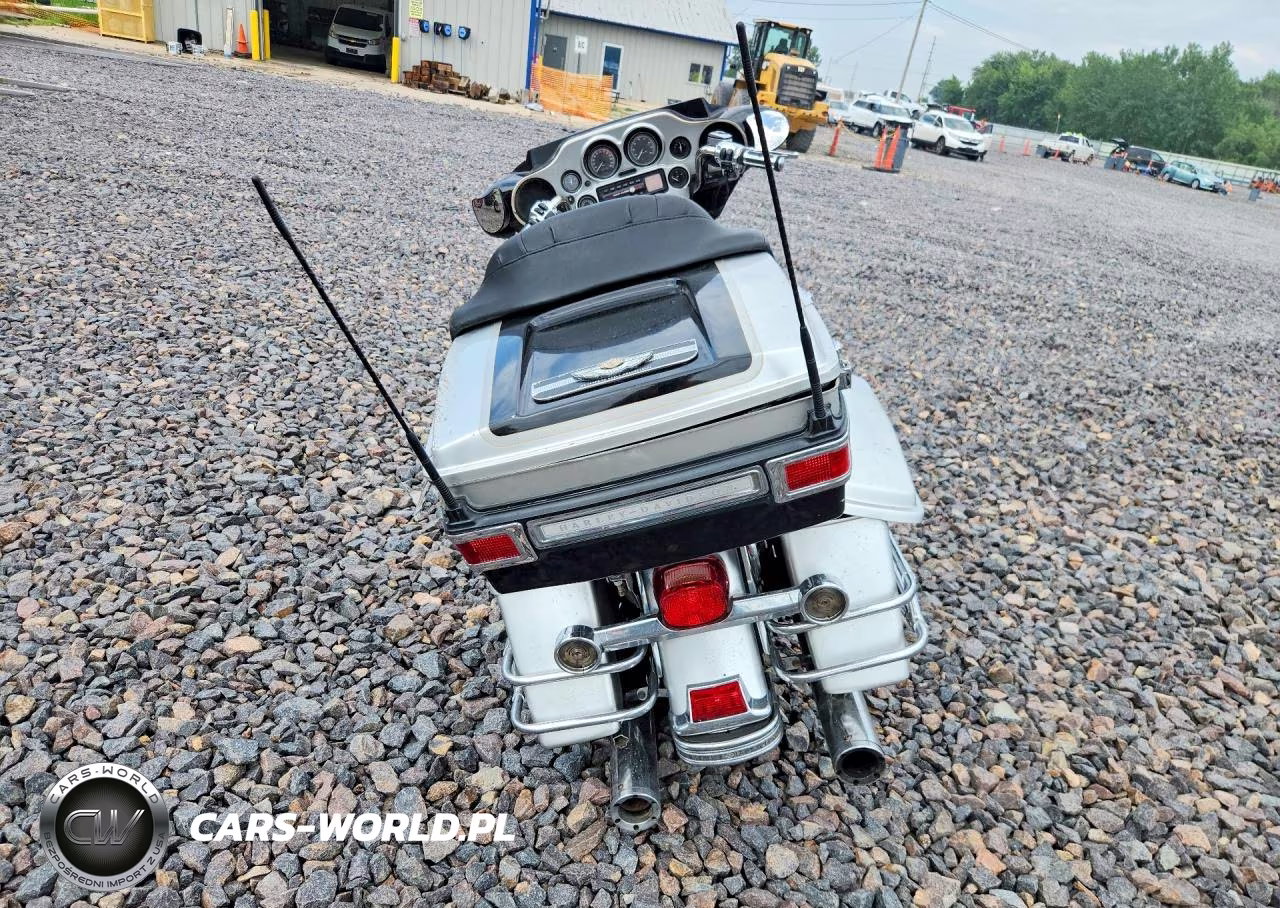 2003 Harley-Davidson Flhtcui Anniversary VIN:1HD1FCW413Y610914 - 4