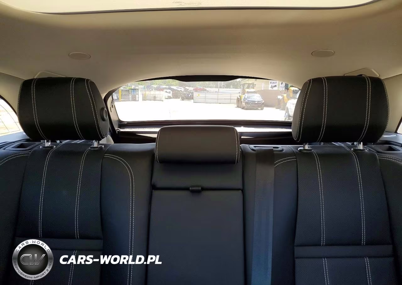 2021 Land Rover Range Rover Velar R-Dynamic S VIN:SALYT2EX6MA317429 - 10