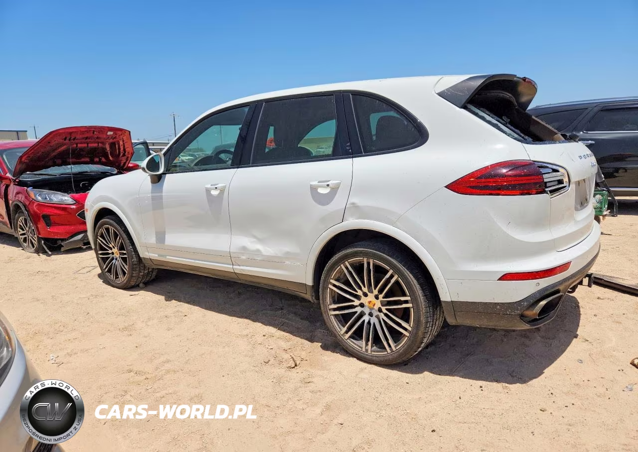 2017 Porsche Cayenne VIN:WP1AA2A23HKA82320 - 2