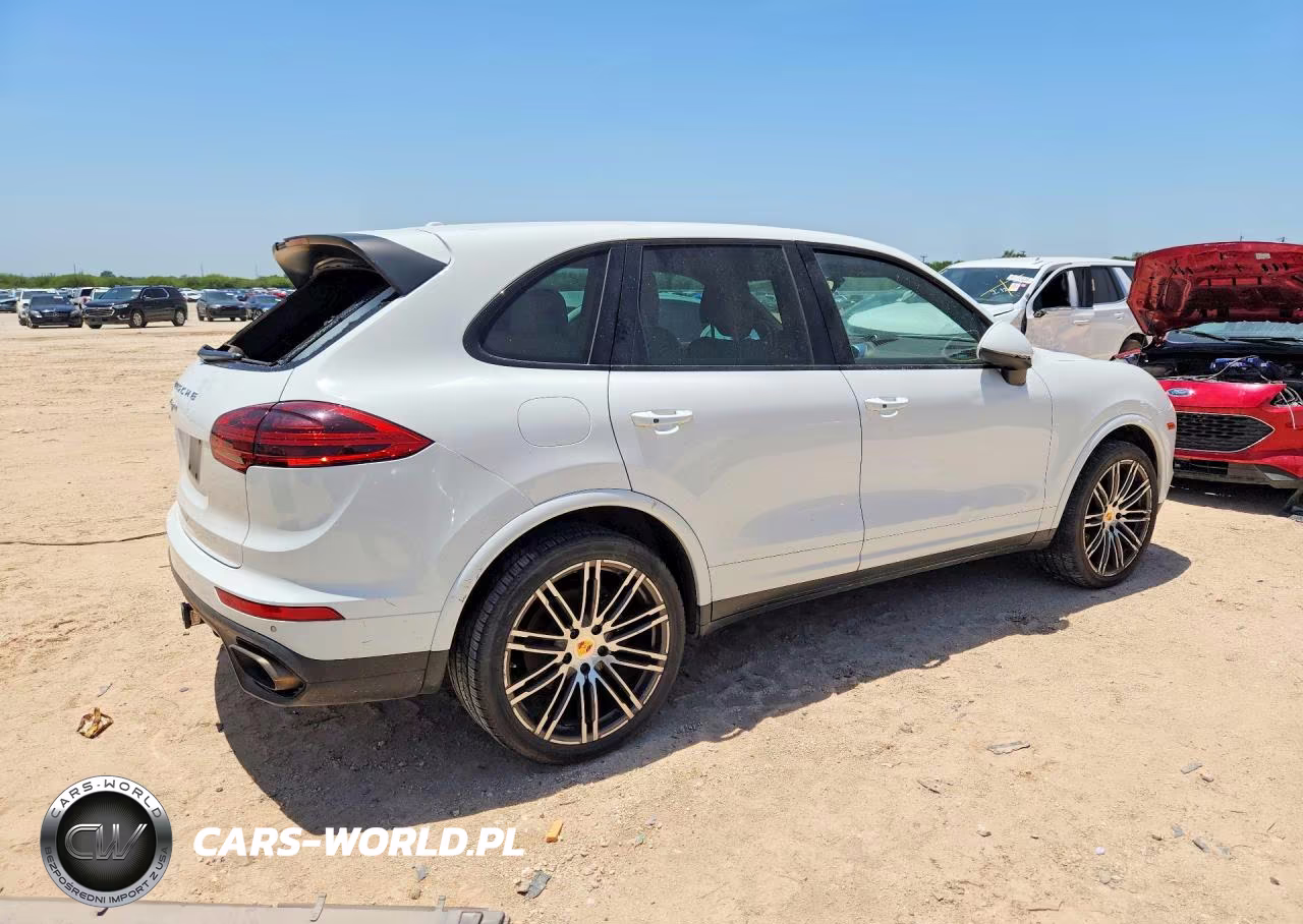 2017 Porsche Cayenne VIN:WP1AA2A23HKA82320 - 3