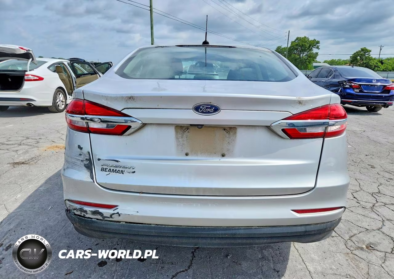 2019 Ford Fusion S VIN:3FA6P0G79KR102060 - 6