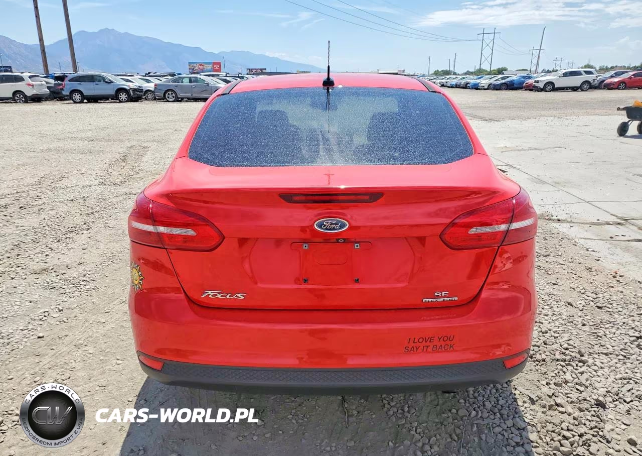 2015 Ford Focus Se VIN:1FADP3F22FL281139 - 6