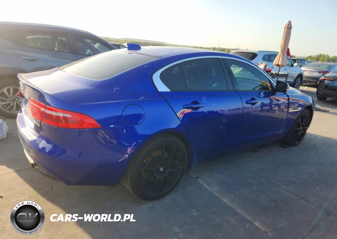 2017 Jaguar Xe Premium VIN:SAJAJ4BV3HA974208 - 3