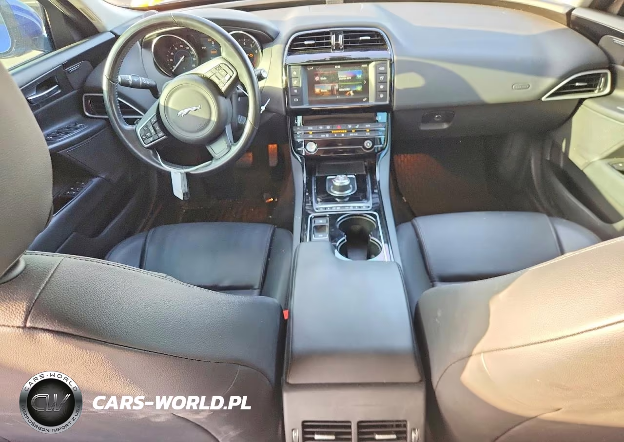 2017 Jaguar Xe Premium VIN:SAJAJ4BV3HA974208 - 8