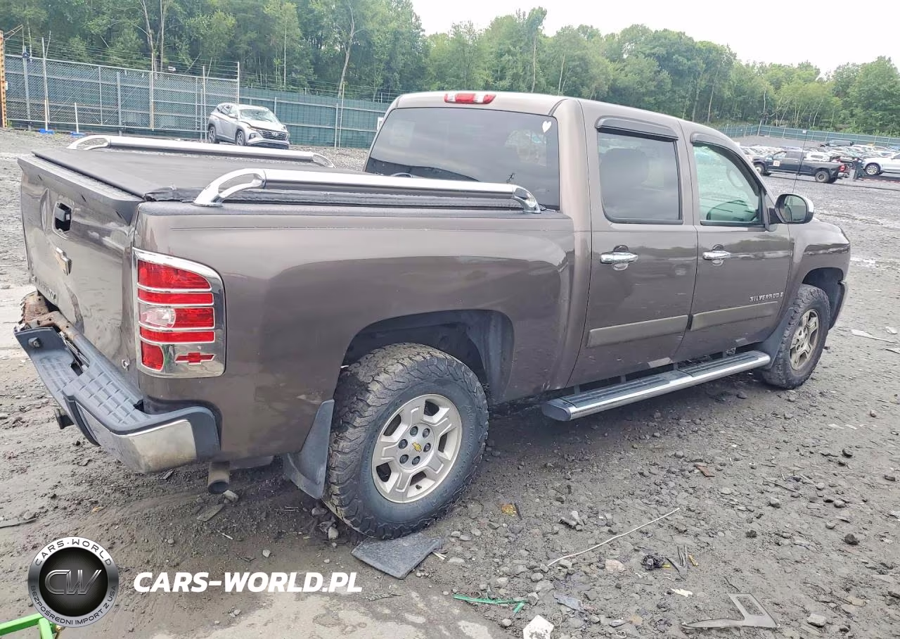 2007 Chevrolet Silverado K1500 Crew Cab VIN:2GCEK13M271573582 - 3