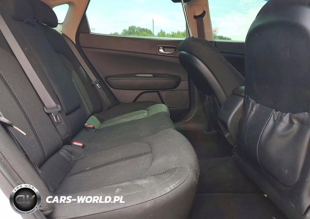 2018 Kia Optima Lx VIN:5XXGT4L34JG267113 - 10