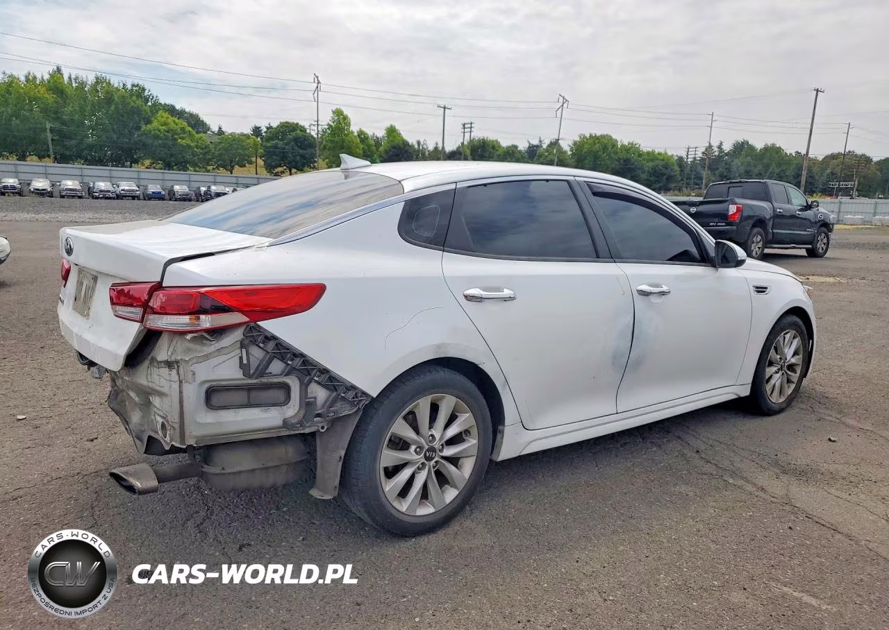 2018 Kia Optima Lx VIN:5XXGT4L34JG267113 - 3