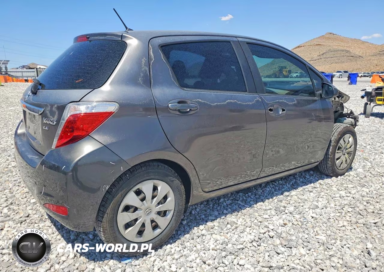 2012 Toyota Yaris 5-Door Le VIN:JTDKTUD39CD518794 - 3
