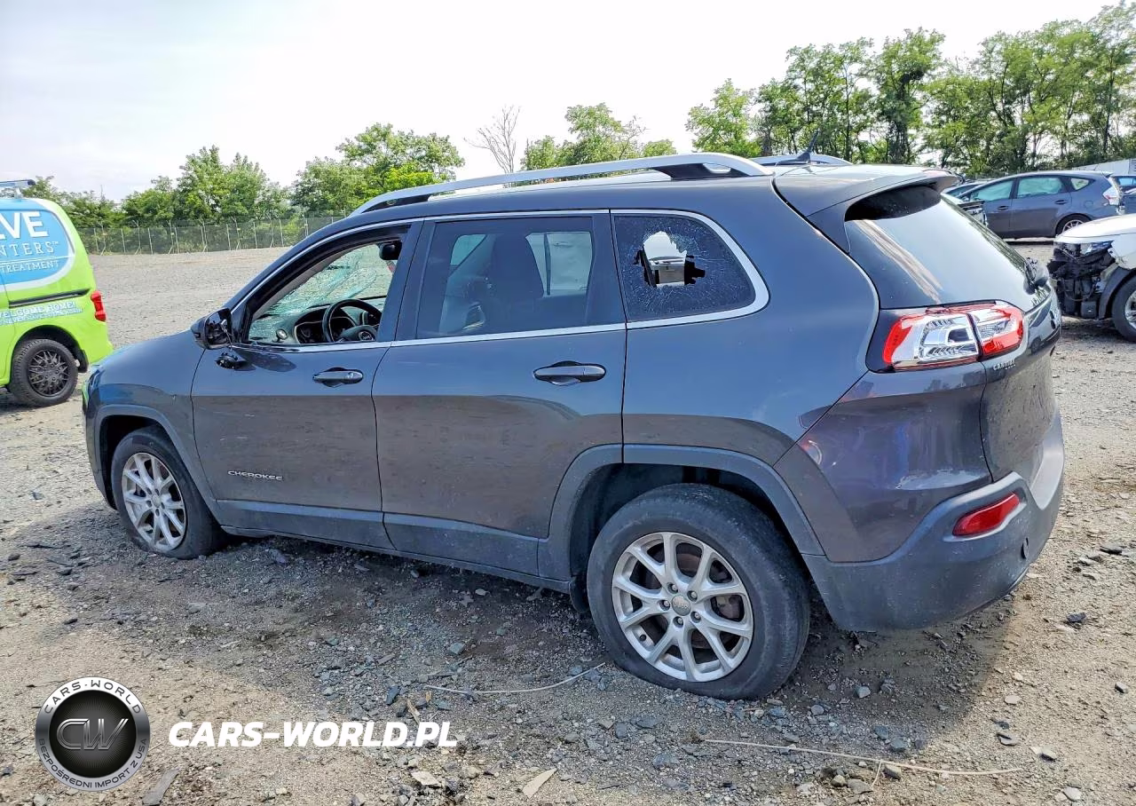 2015 Jeep Cherokee Latitude VIN:1C4PJLCB9FW791502 - 2