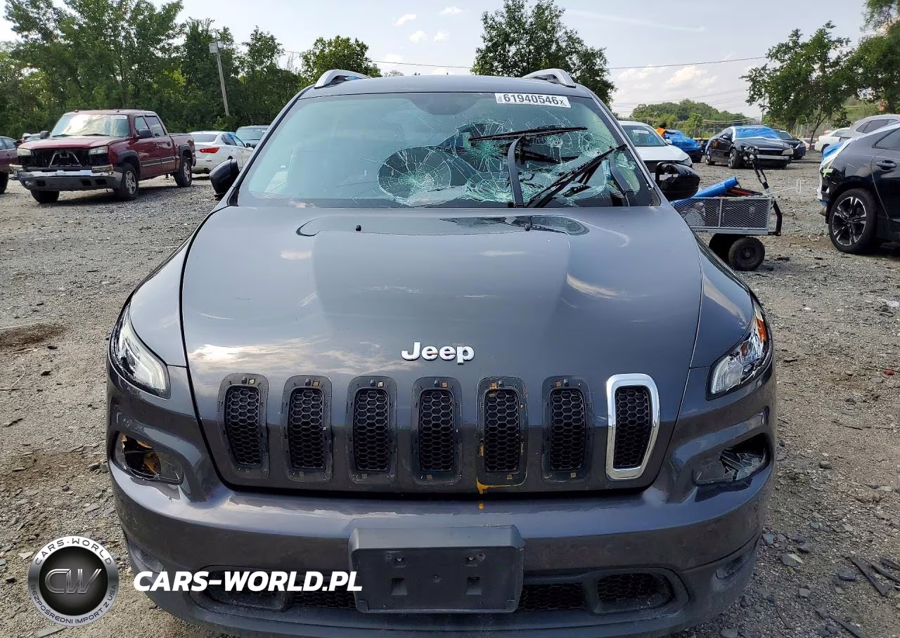 2015 Jeep Cherokee Latitude VIN:1C4PJLCB9FW791502 - 5