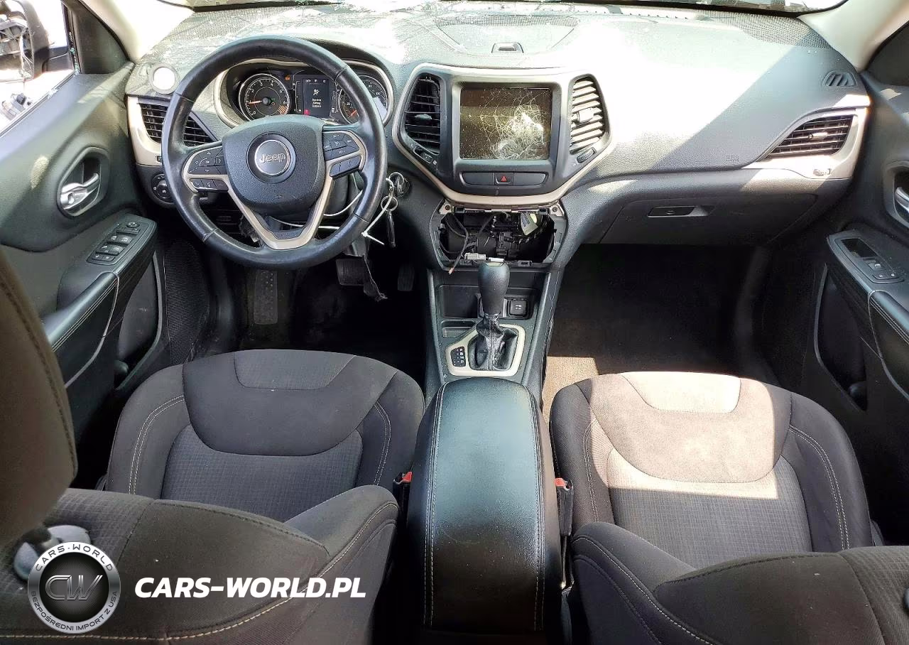 2015 Jeep Cherokee Latitude VIN:1C4PJLCB9FW791502 - 8