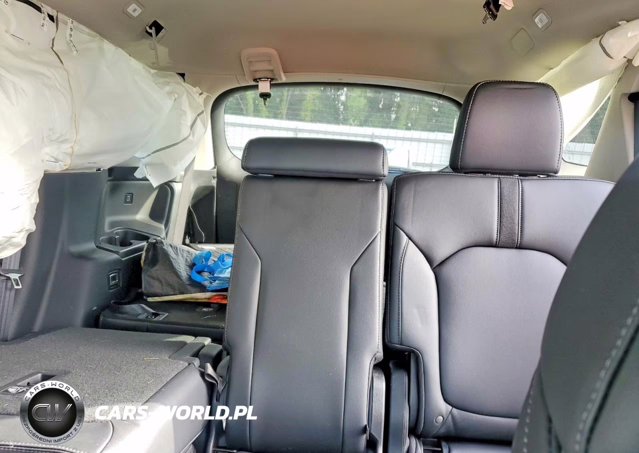 2023 Honda Pilot Touring VIN:5FNYG1H77PB005438 - 10