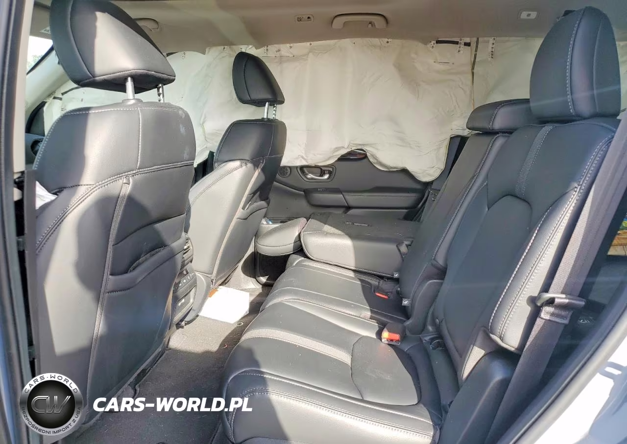 2023 Honda Pilot Touring VIN:5FNYG1H77PB005438 - 11