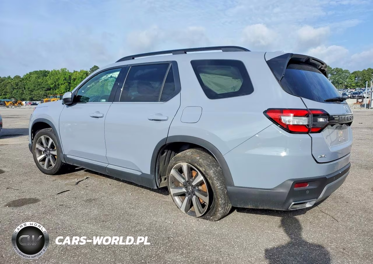 2023 Honda Pilot Touring VIN:5FNYG1H77PB005438 - 2