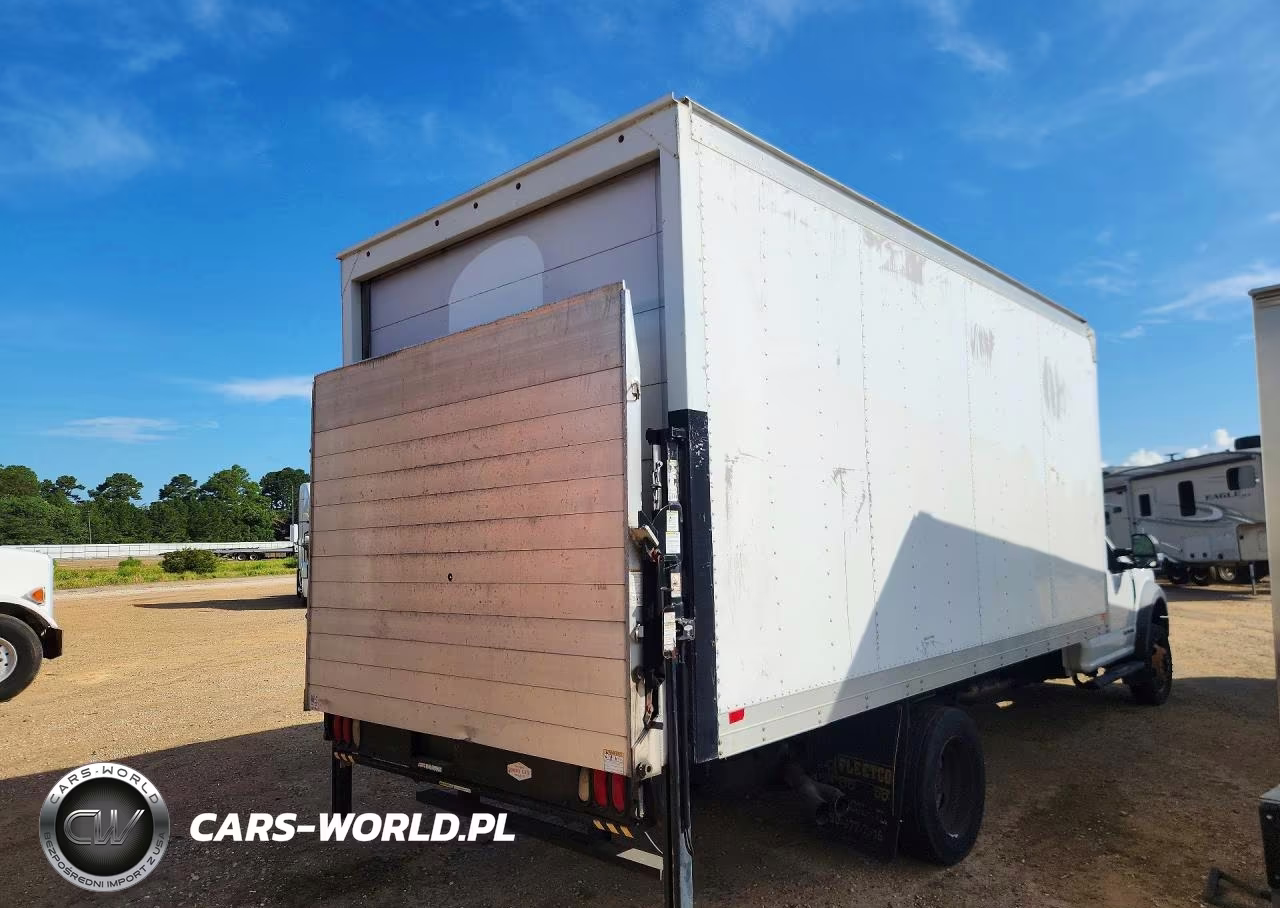 2018 Ford F550 Super Duty VIN:1FDUF5HT7JEB41949 - 3