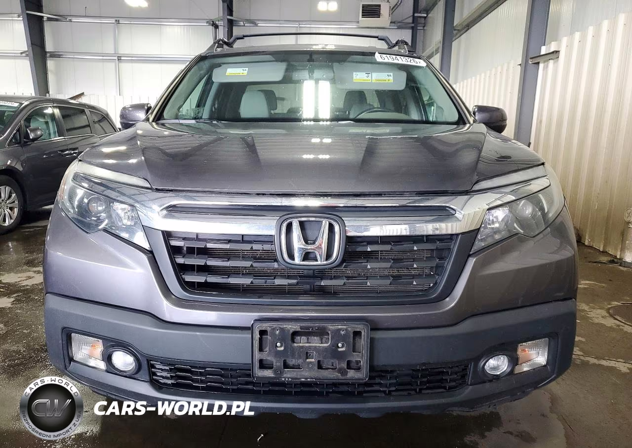 2018 Honda Ridgeline Rtl VIN:5FPYK3F67JB000744 - 5