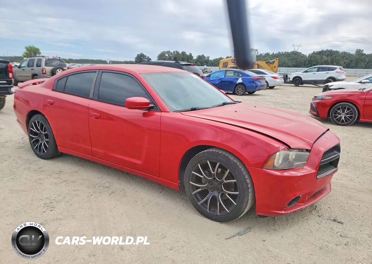 2013 Dodge Charger Sxt VIN:2C3CDXHG3DH546275 - 4