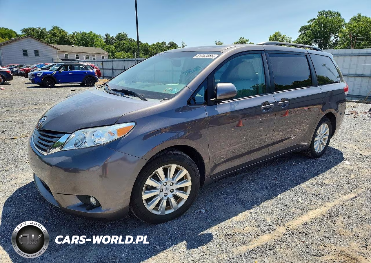 2012 Toyota Sienna Xle 7-Passenger