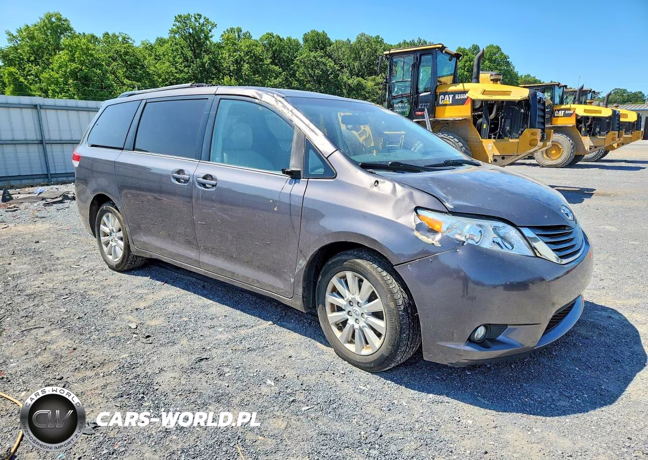 2012 Toyota Sienna Xle 7-Passenger VIN:5TDDK3DC3CS038907 - 4