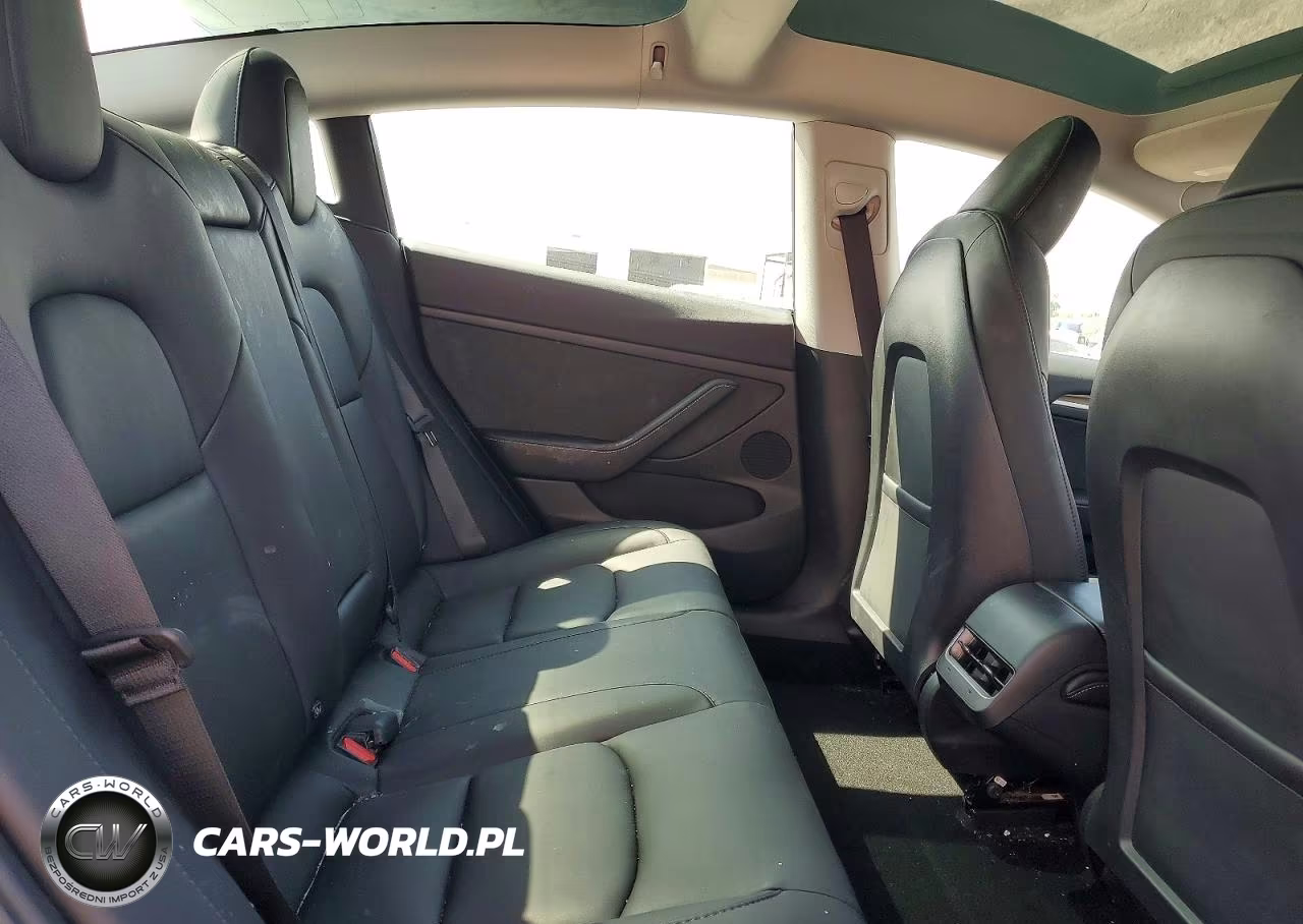 2023 Tesla Model 3 VIN:5YJ3E1EA2PF570597 - 10