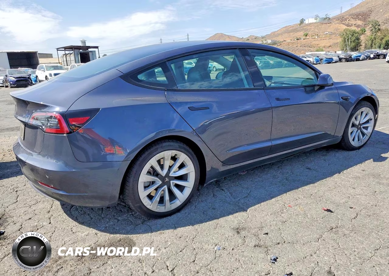 2023 Tesla Model 3 VIN:5YJ3E1EA2PF570597 - 3