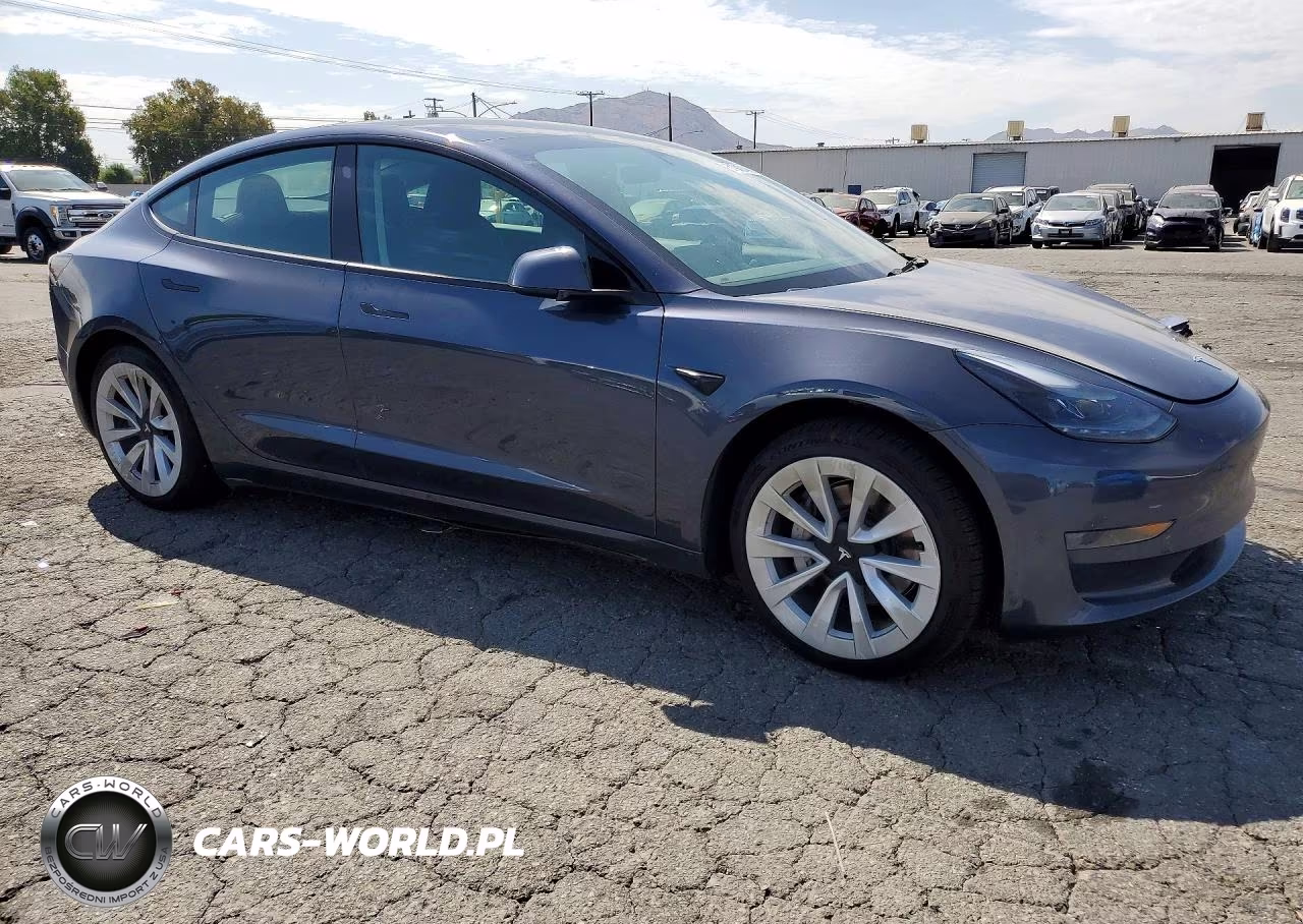 2023 Tesla Model 3 VIN:5YJ3E1EA2PF570597 - 4