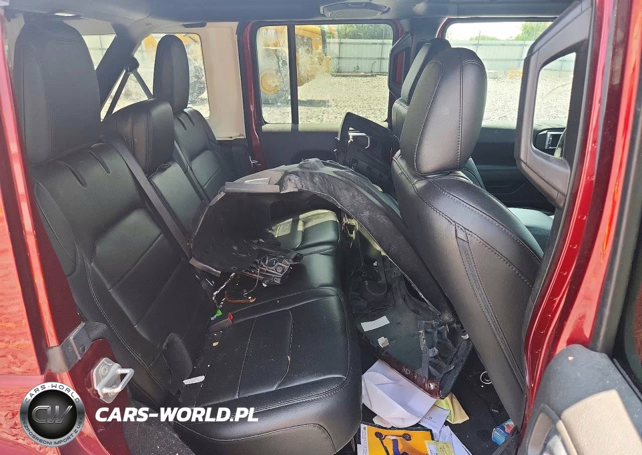2021 Jeep Wrangler Unlimited Sahara VIN:1C4HJXEG3MW613876 - 10
